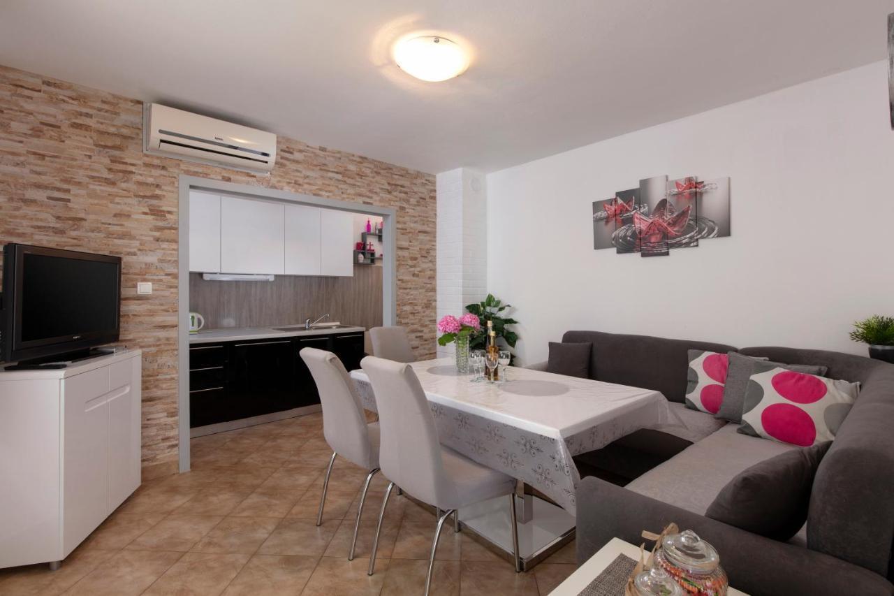 פיסק Holiday Home Dajana מראה חיצוני תמונה